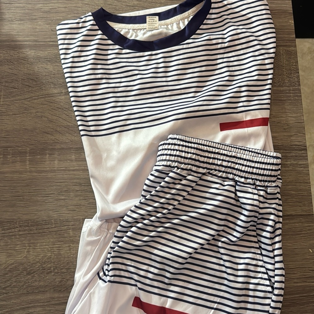 T-shirt/Shorts combo